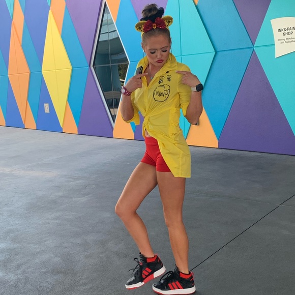 Winnie the Pooh dress - Picture 3 of 6